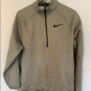 Men’s Nike Sweatshirt